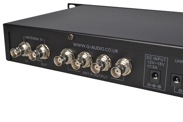 Q-Audio QAD-4 Wireless Microphone Antenna Distribution 4 way